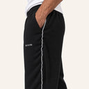 Essential Piped Sweatpants Black - piping detail